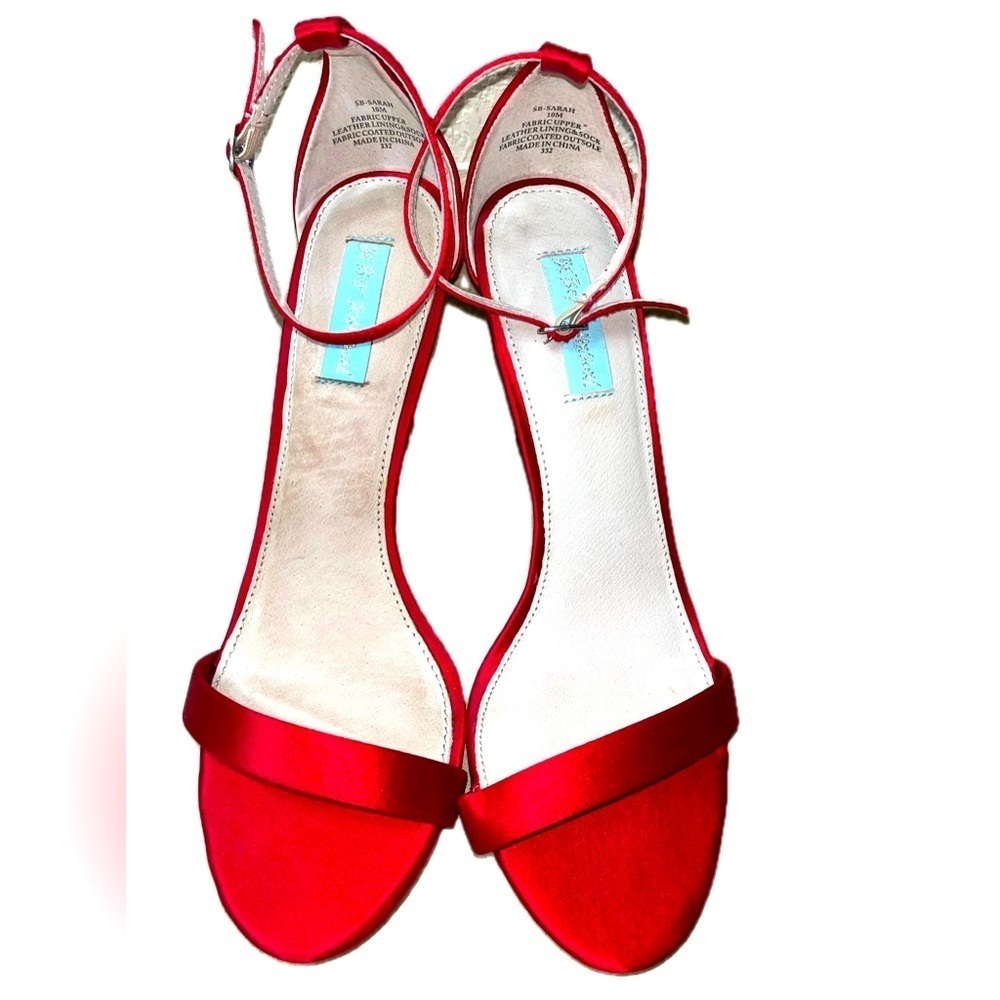 Blue by Betsey Johnson Sarah Elegant Red Satin Stiletto Heels, size 10M